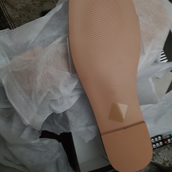 Slides - Picture 4 of 4